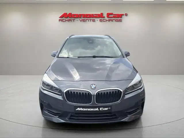BMW 2 Series view 9