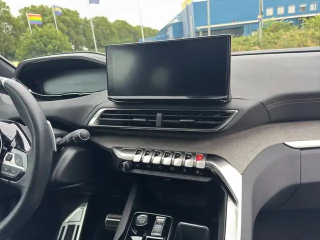Peugeot 3008 view 14