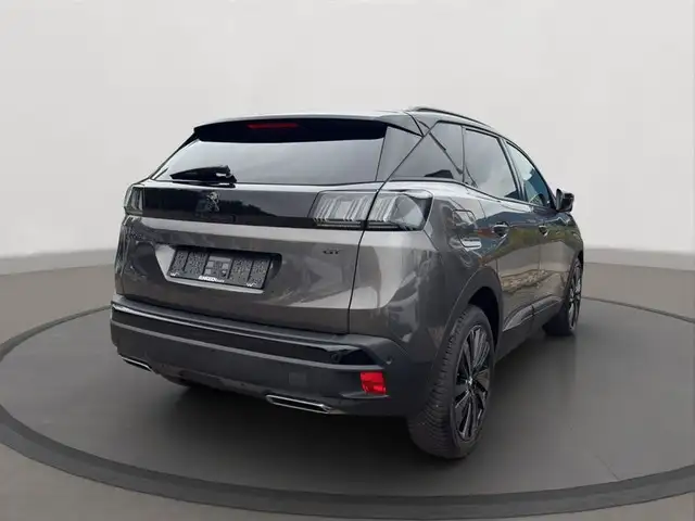 Peugeot 3008 view 5