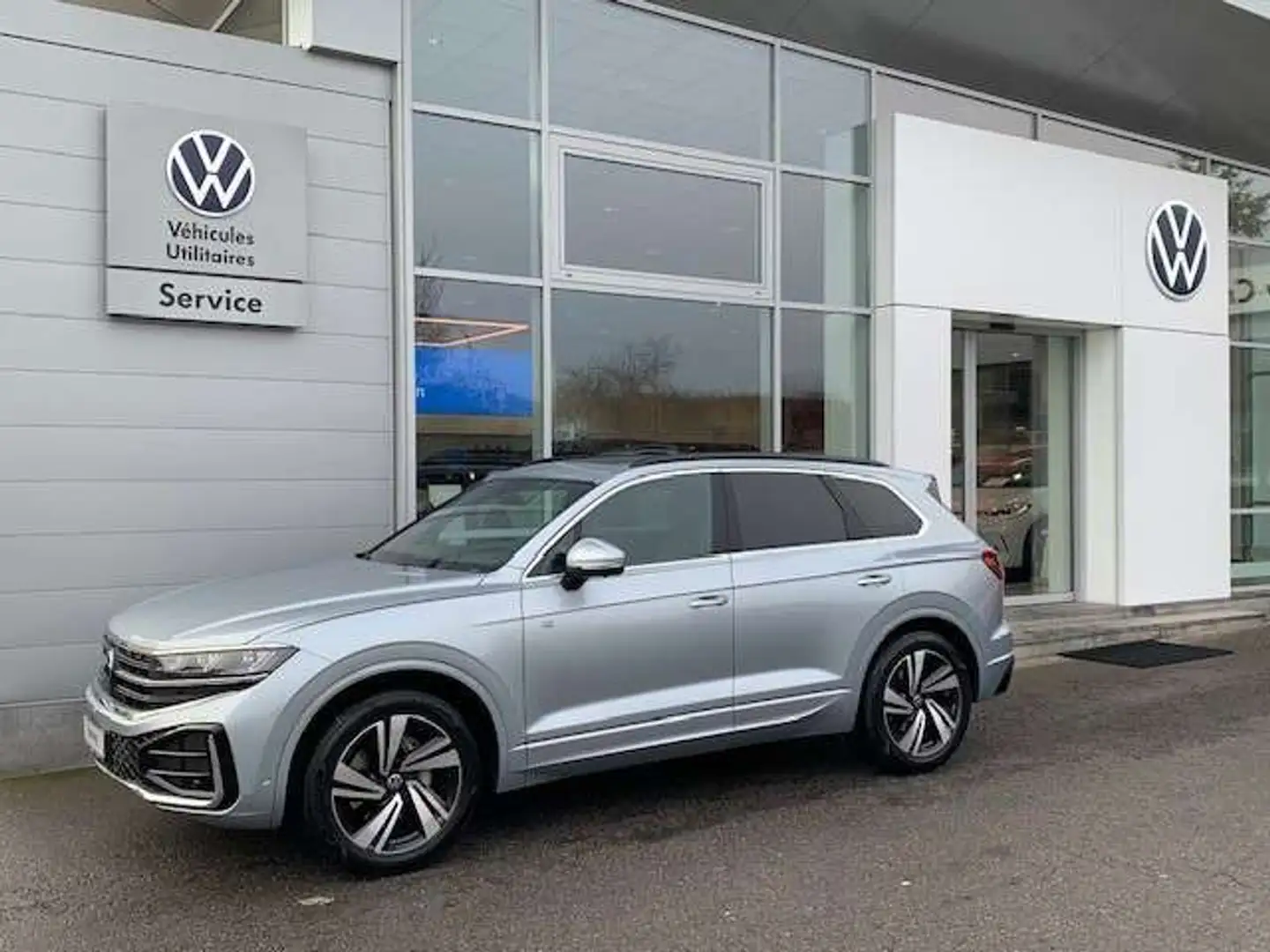 Volkswagen Touareg R-LINE 3.0TDI V6 286CV 4MOTION AG8 Zilver - 1