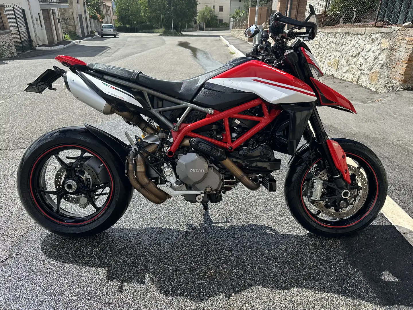 Ducati Hypermotard 950 - 1