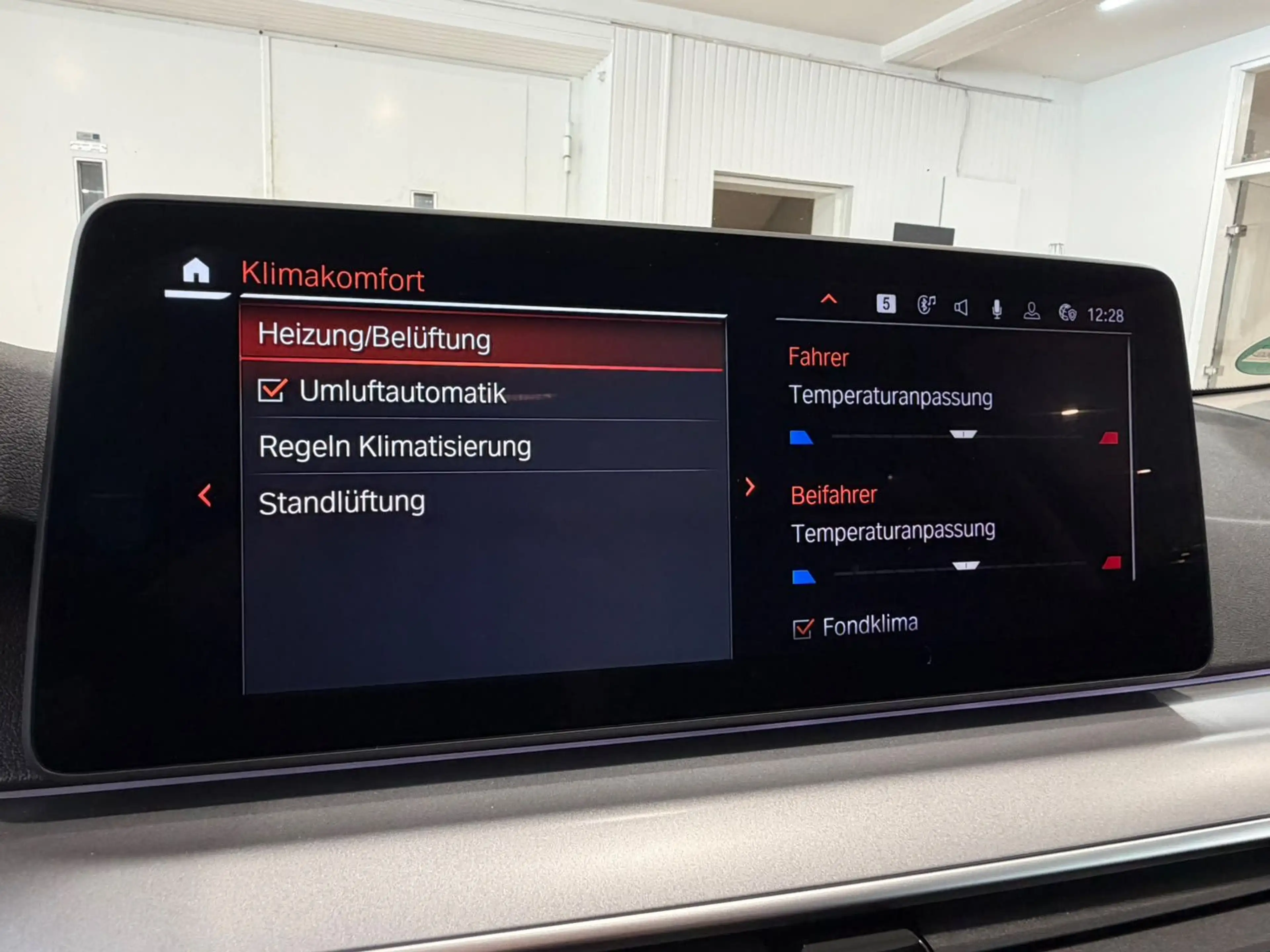 BMW 520 d Touring Business Paket*Ambiente*LED*KeyLess — photo 25