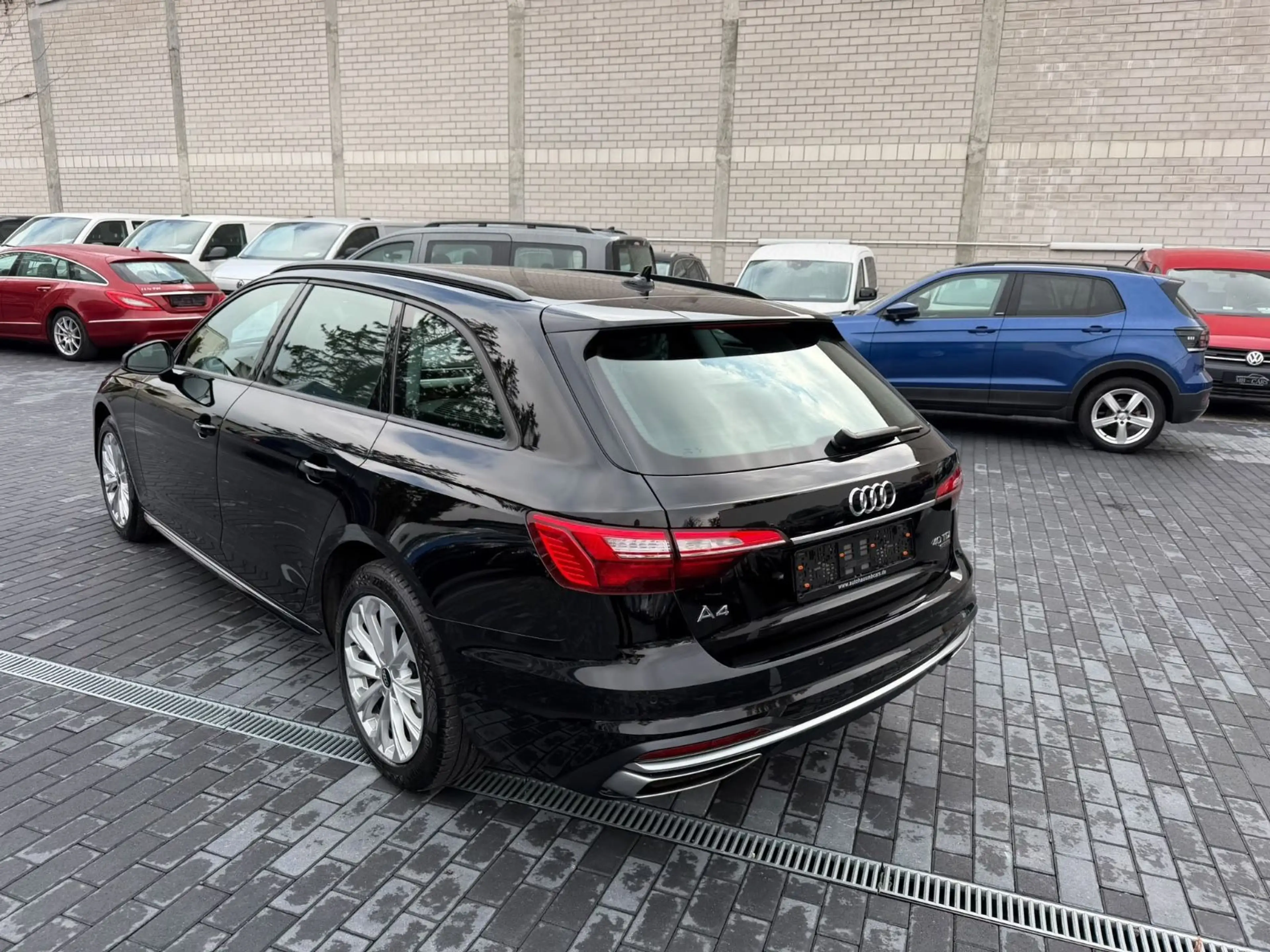 Audi A4 Avant40 TDI quattro Advanced*LED*KAM*NAVI*AHK — photo 3