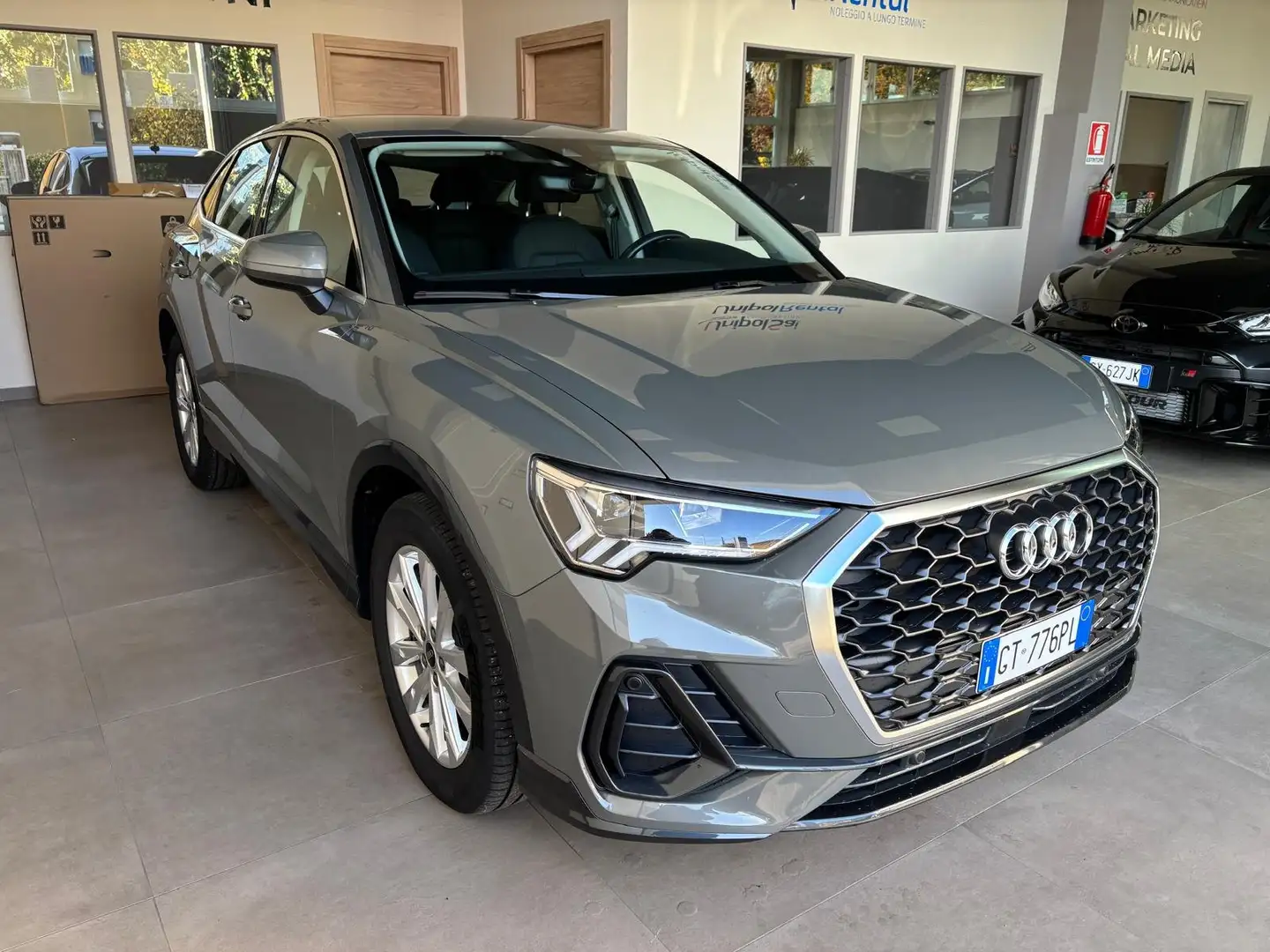 Audi Q3 Q3 I2019 Sportback35 2.0tdi IdentityBlack s-tronic Grigio - 2