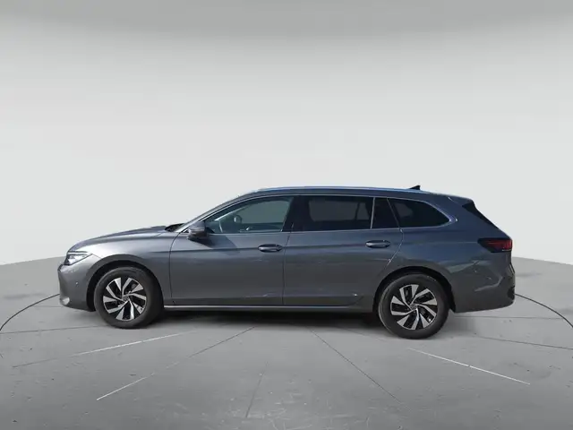 Volkswagen Passat view 6