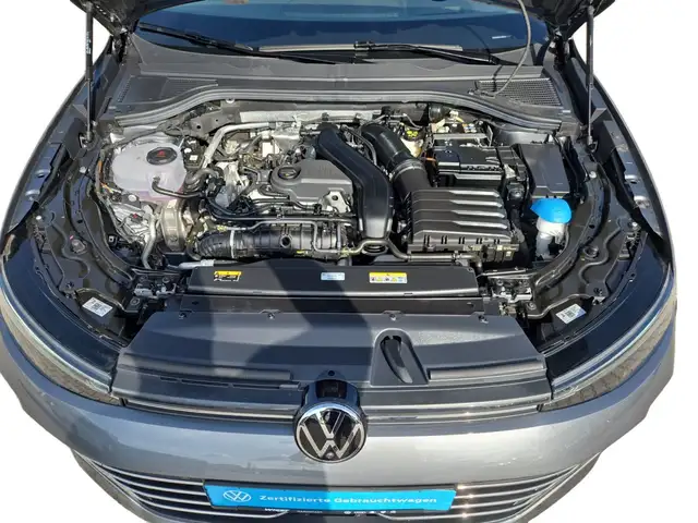 Volkswagen Passat view 12