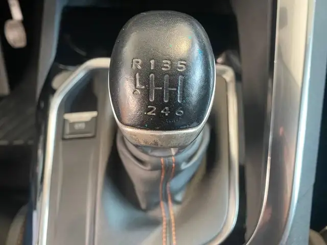 Peugeot 3008 view 12