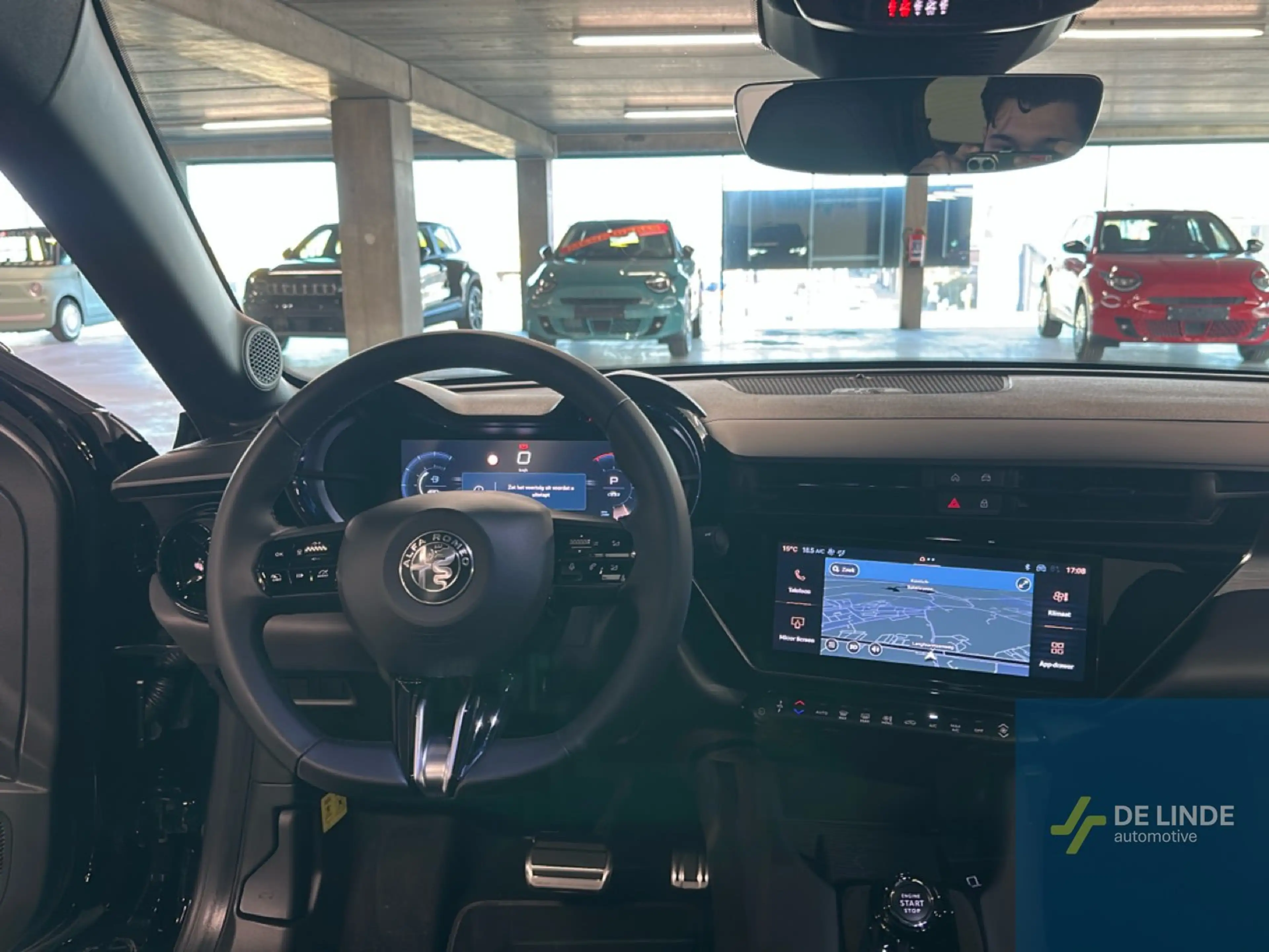 Alfa Romeo Junior 1.2 Hybrid 145 eDCT6 Ibrida — photo 11