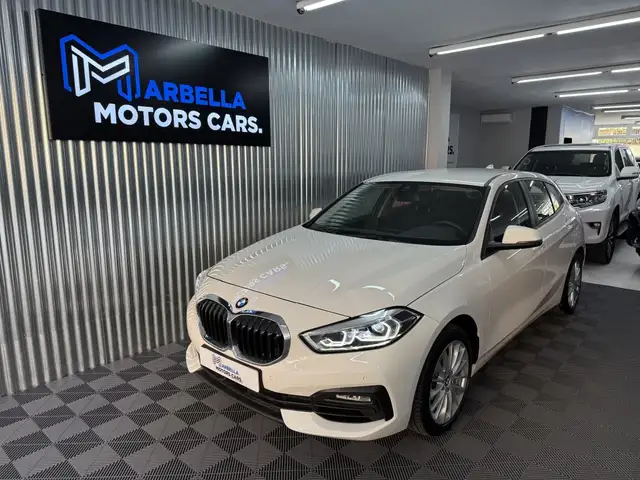 BMW 118 118iA Business Corporate