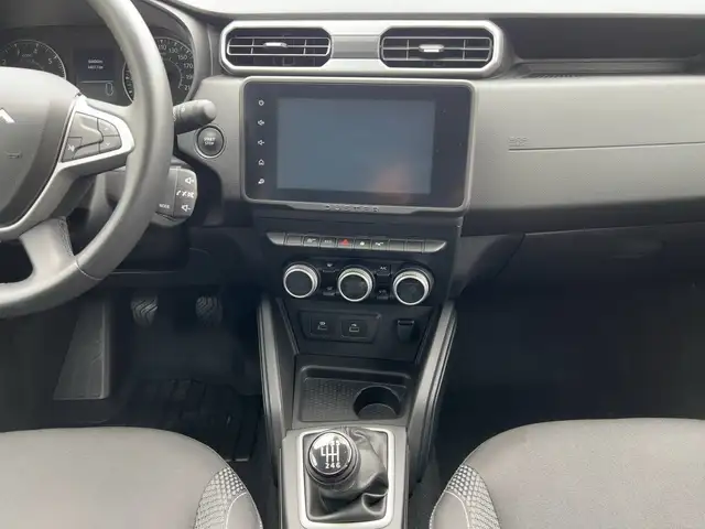Dacia Duster view 12