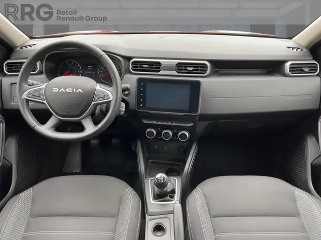Dacia Duster view 10