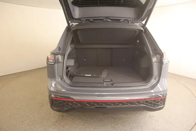 Volkswagen Tiguan Sport TDI 4MOTION DSG Ansicht 12