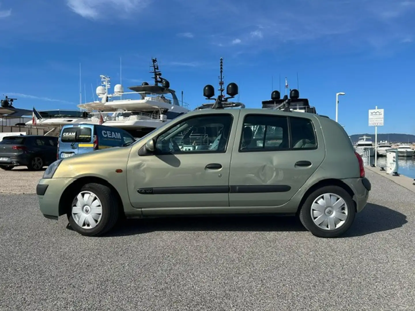 Renault Clio 1.4 16V 98CH PRIVILEGE 5P - 2