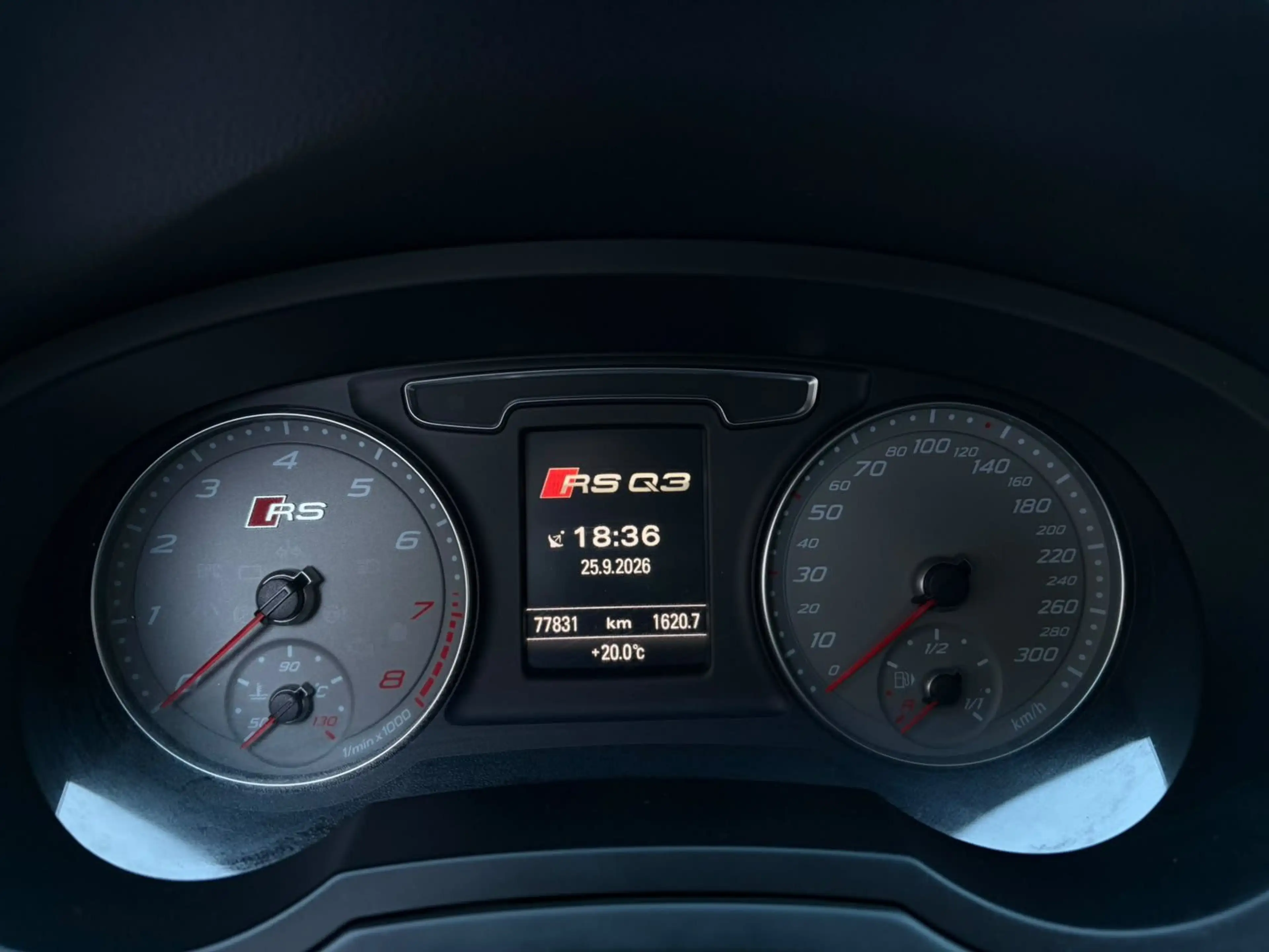 Audi RS Q3 RS Q3 2.5 TFSI quattro performance — photo 15