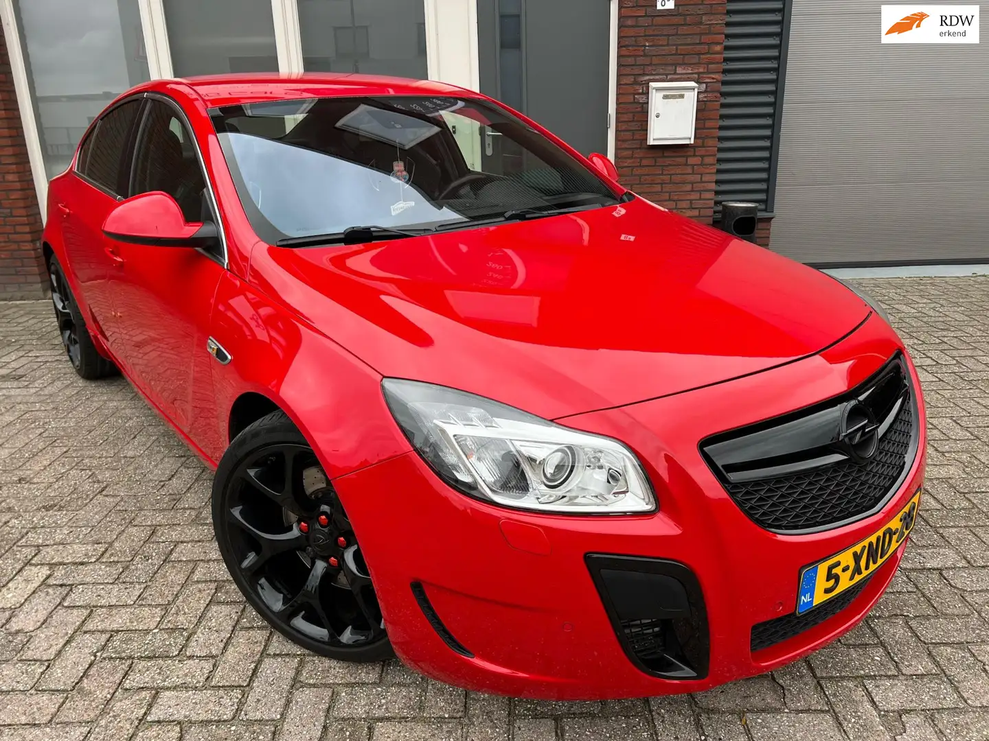 Opel Insignia 2.8 T OPC 4x4 / Recaro / TV / 20 inch / Navi / PDC Rood - 1