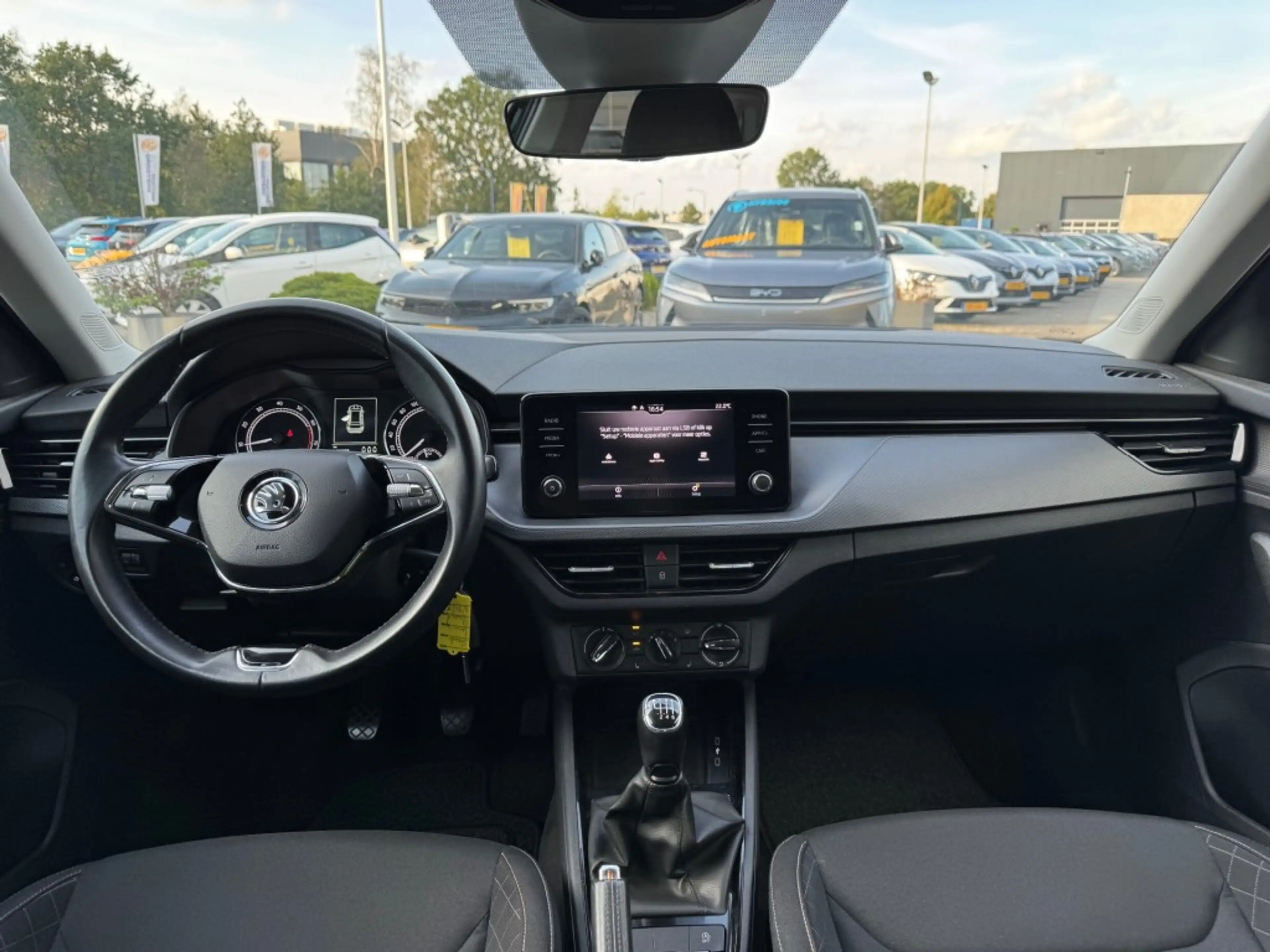 Skoda Kamiq 1.0 TSI Style - stoelverwarming - apple carplay/an — photo 12