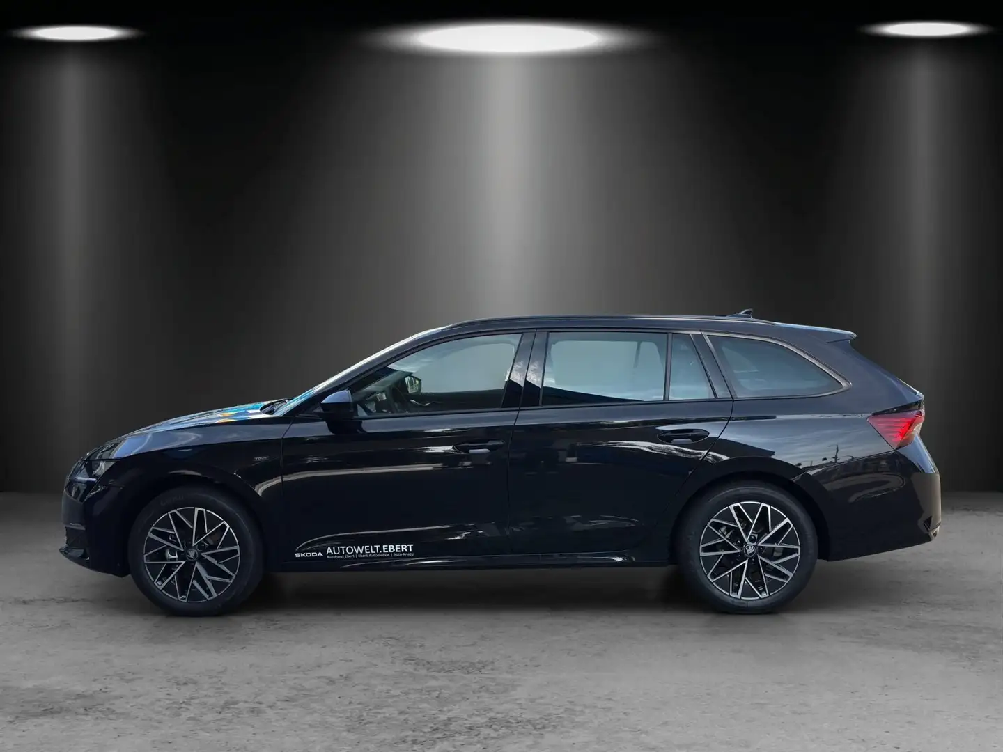 Skoda Octavia Combi Tour 1,5 TSI 110 kW Schwarz - 2