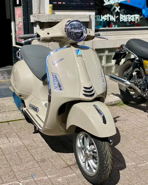 Vespa GTS 125 - foto 3