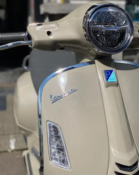 Vespa GTS 125 - foto 8
