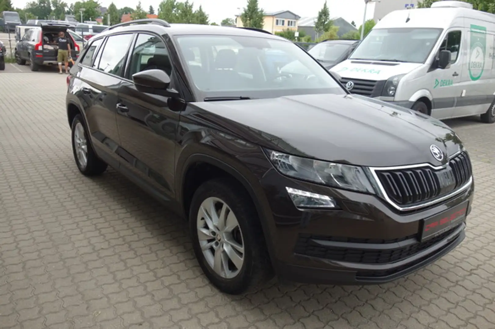 Skoda Kodiaq 2,0 TSI Ambition 4x4 AHK/NAVI/PDC/TEMP Braun - 2