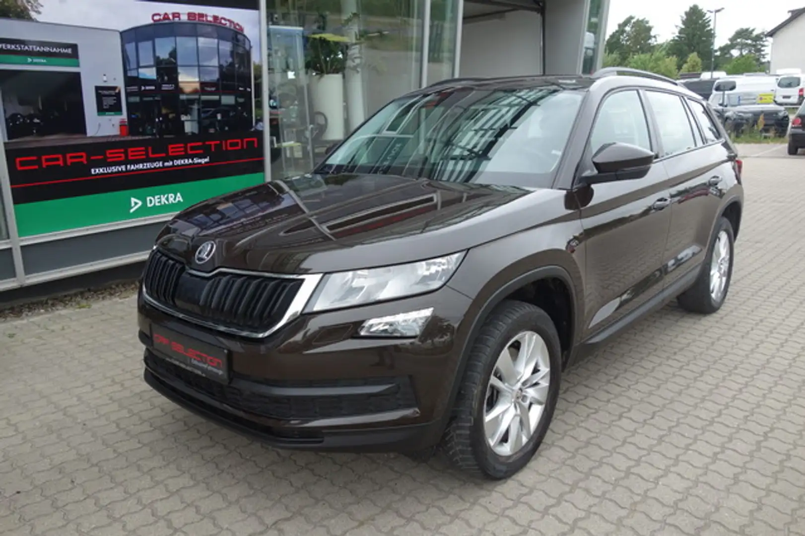 Skoda Kodiaq 2,0 TSI Ambition 4x4 AHK/NAVI/PDC/TEMP Brown - 1