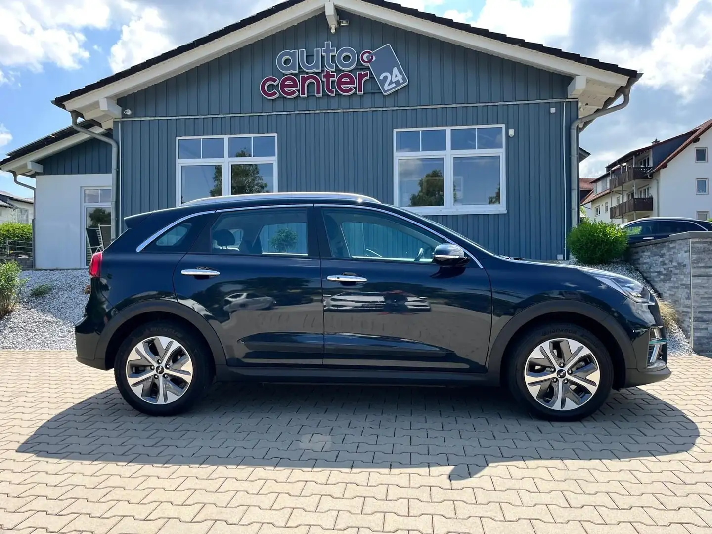 Kia Niro e-Niro°64kWh°CCS°LED°Kamera°SOH 100%°1.Hand° Blau - 2
