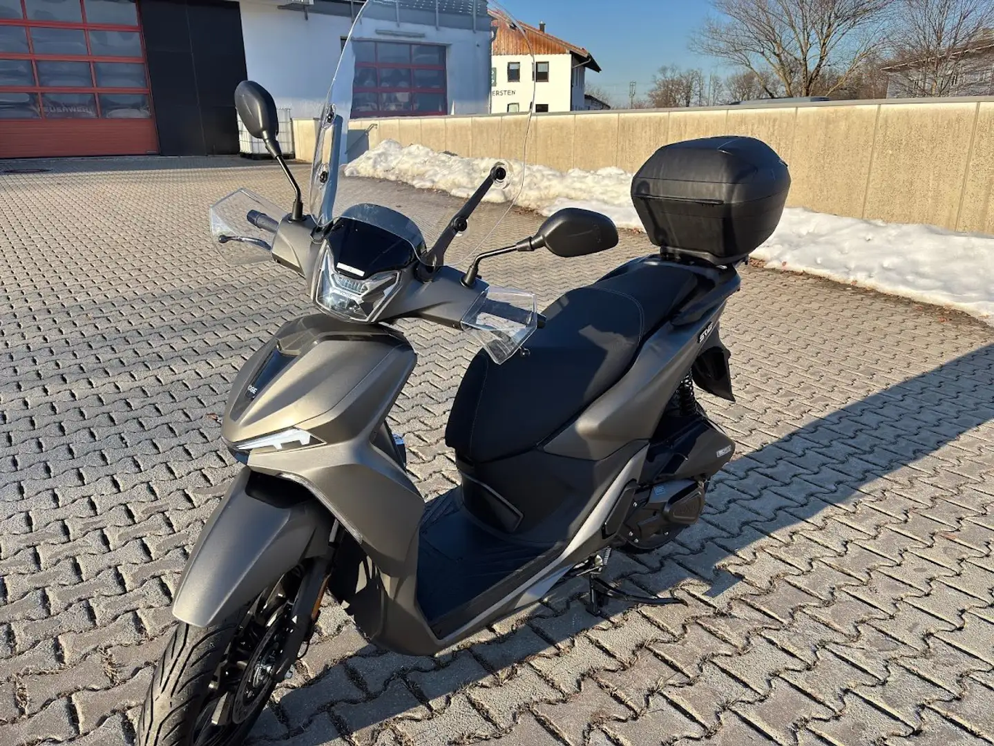 Voge SR16 125 ABS TCS Großradroller Negro - 1