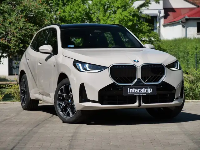 BMW X3 view 3