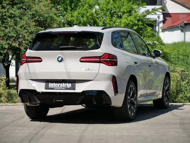 BMW X3 view 6