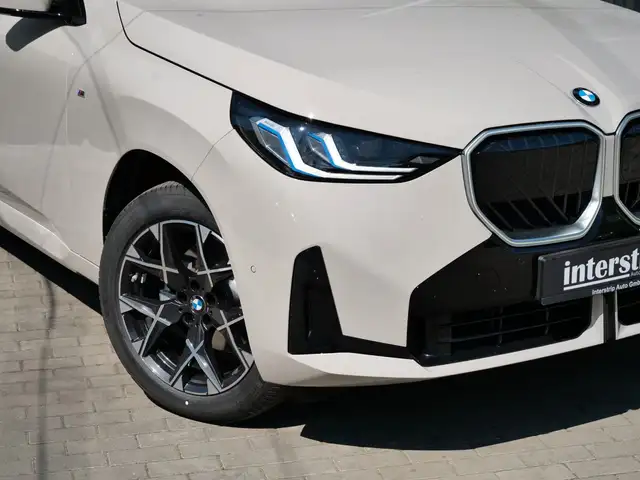 BMW X3 view 7