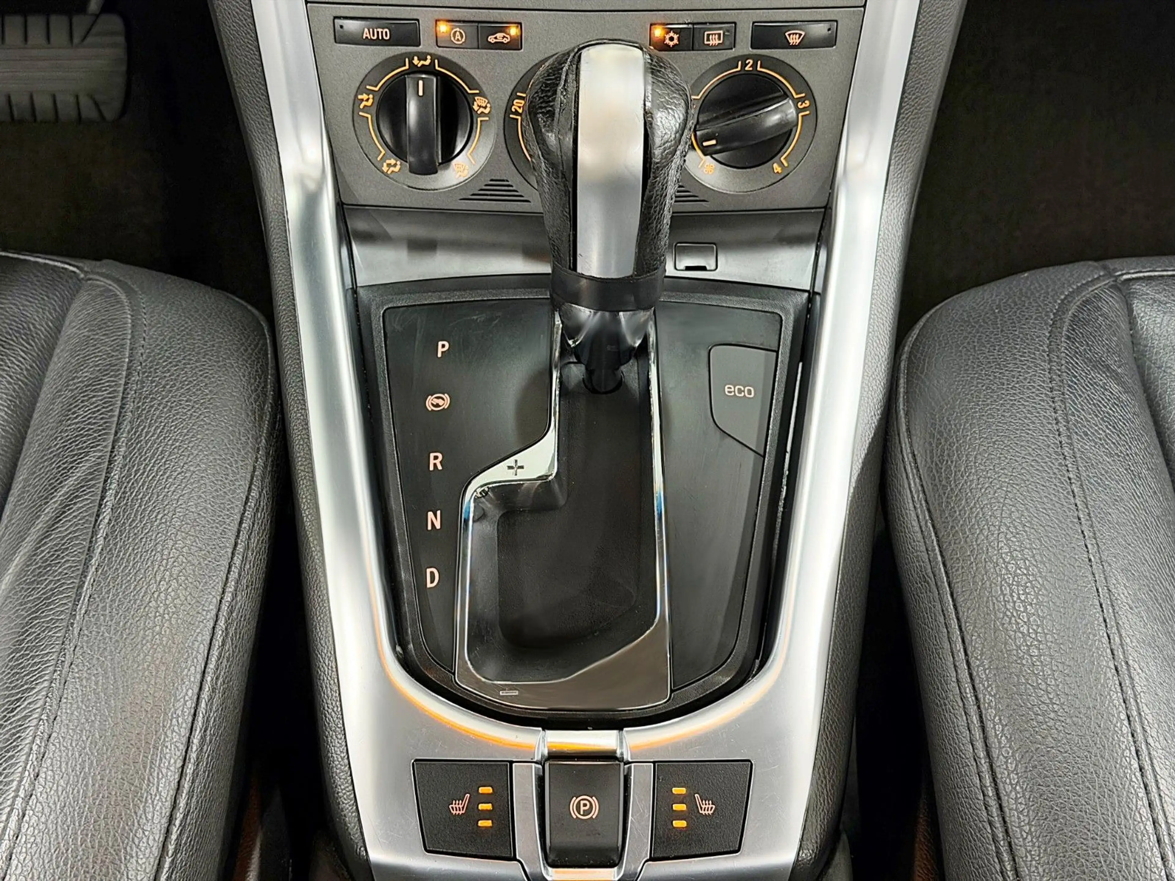 Opel Antara ANTARA 2.0 CDTI 4x4 COSMO*VOLLLEDER*XENON*NAVI* — photo 13