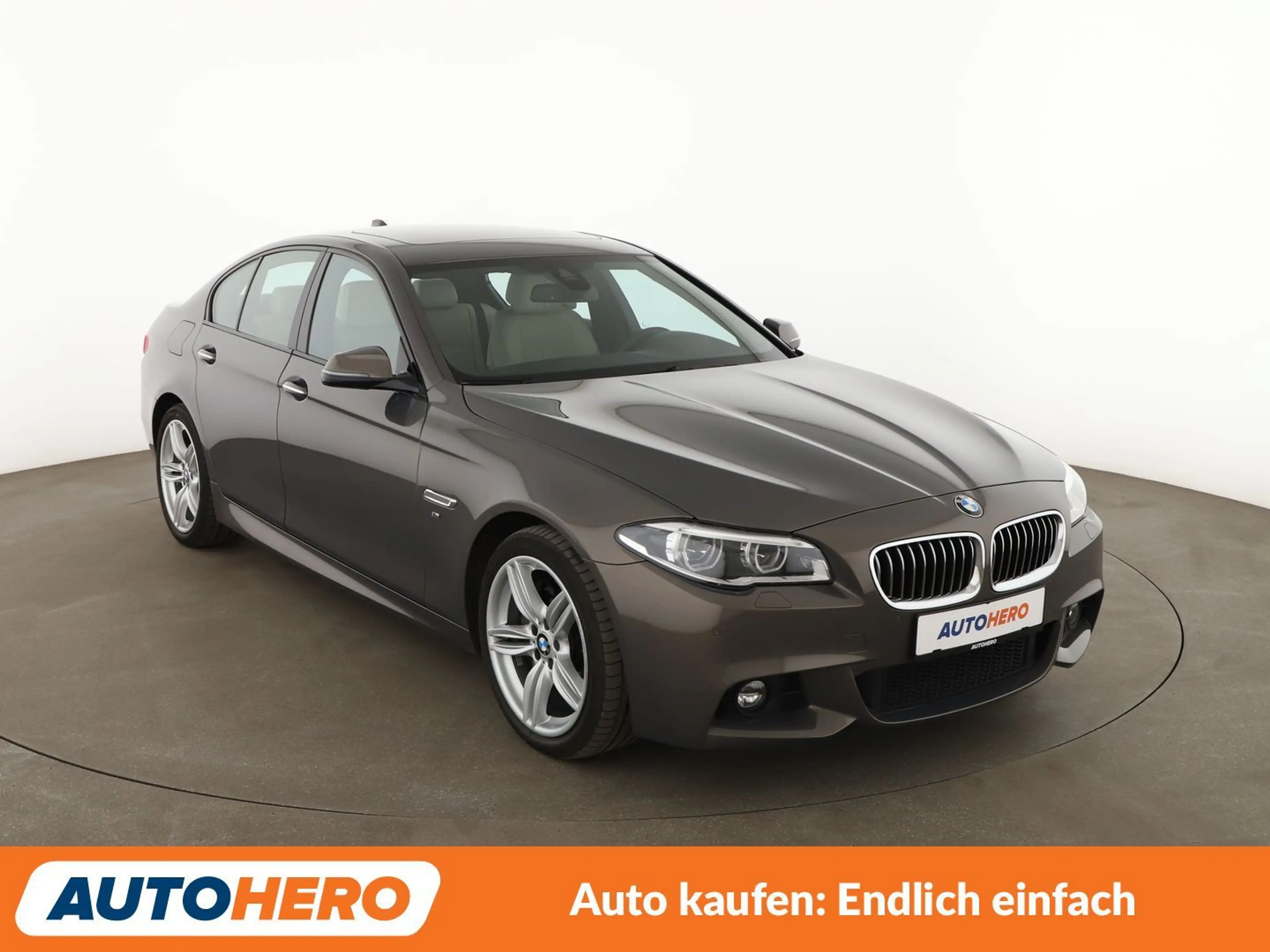 BMW 535 535d xDrive M Sport Aut.*NAVI*LED*HUD*TEMPO*CAM* — photo 8