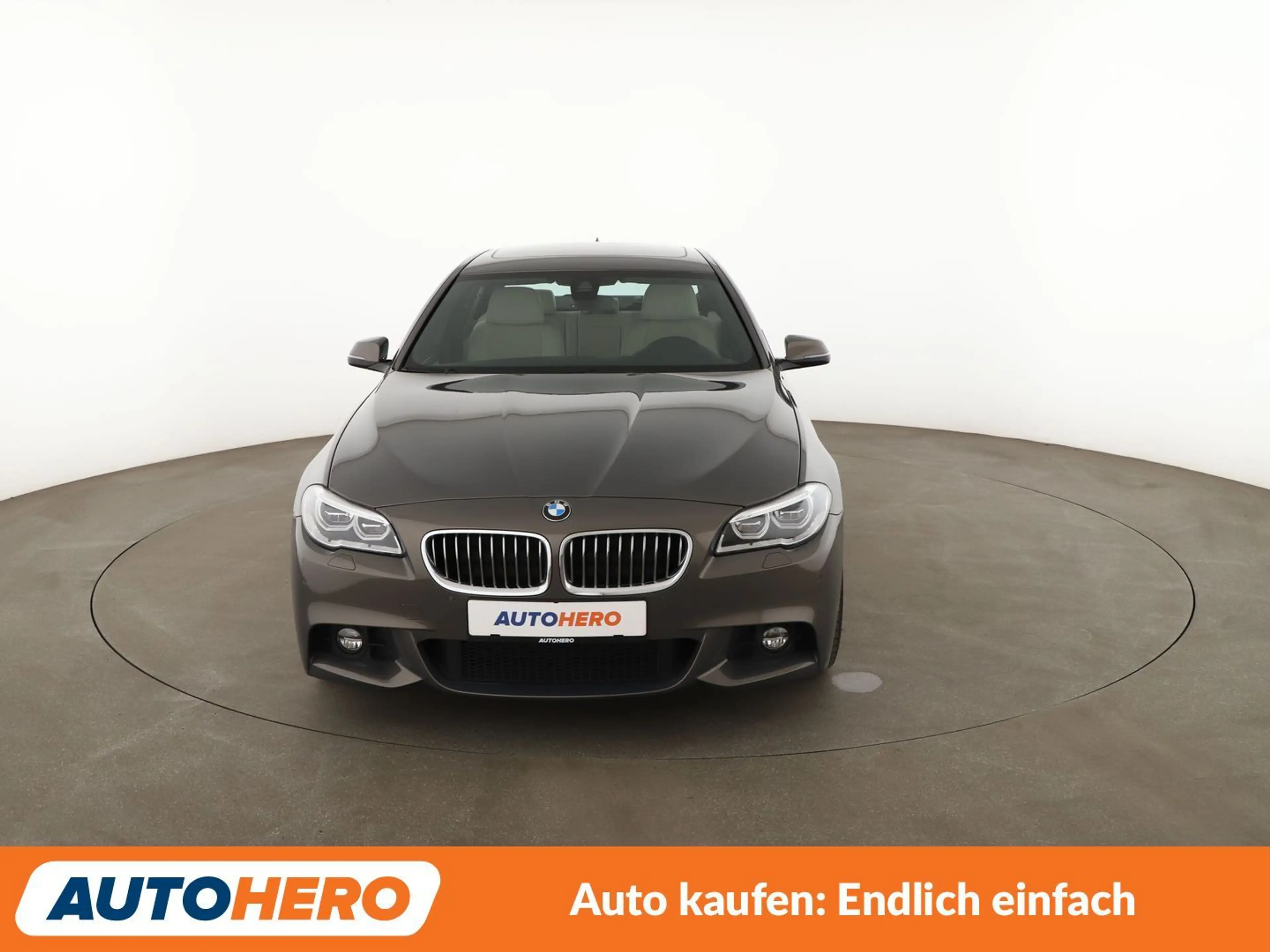 BMW 535 535d xDrive M Sport Aut.*NAVI*LED*HUD*TEMPO*CAM* — photo 9