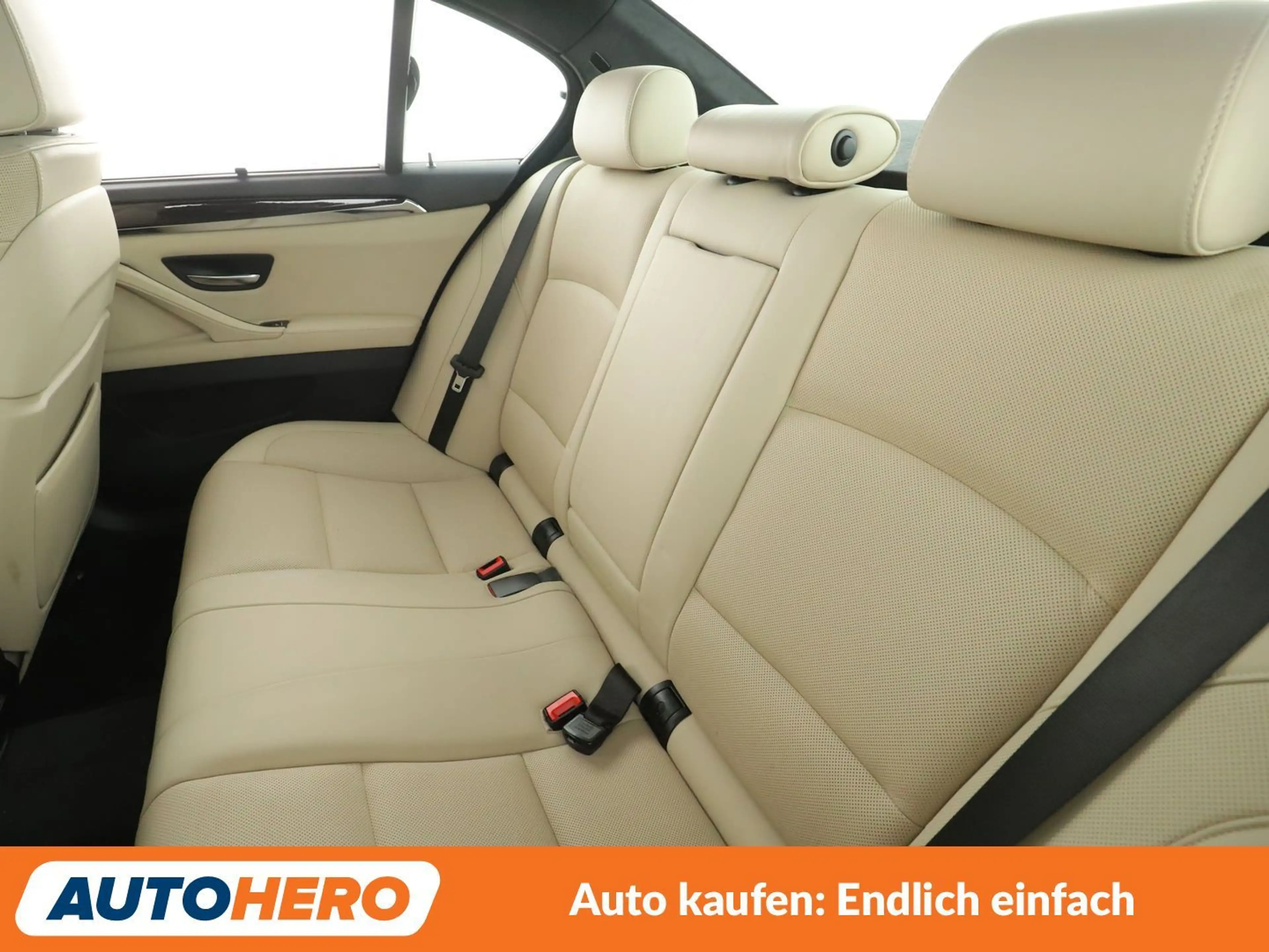BMW 535 535d xDrive M Sport Aut.*NAVI*LED*HUD*TEMPO*CAM* — photo 14
