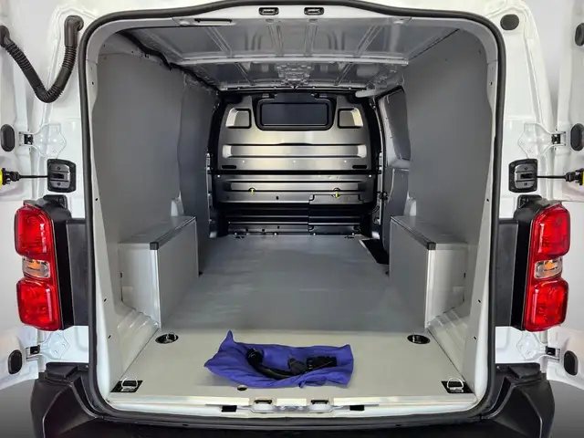 Opel Vivaro view 8