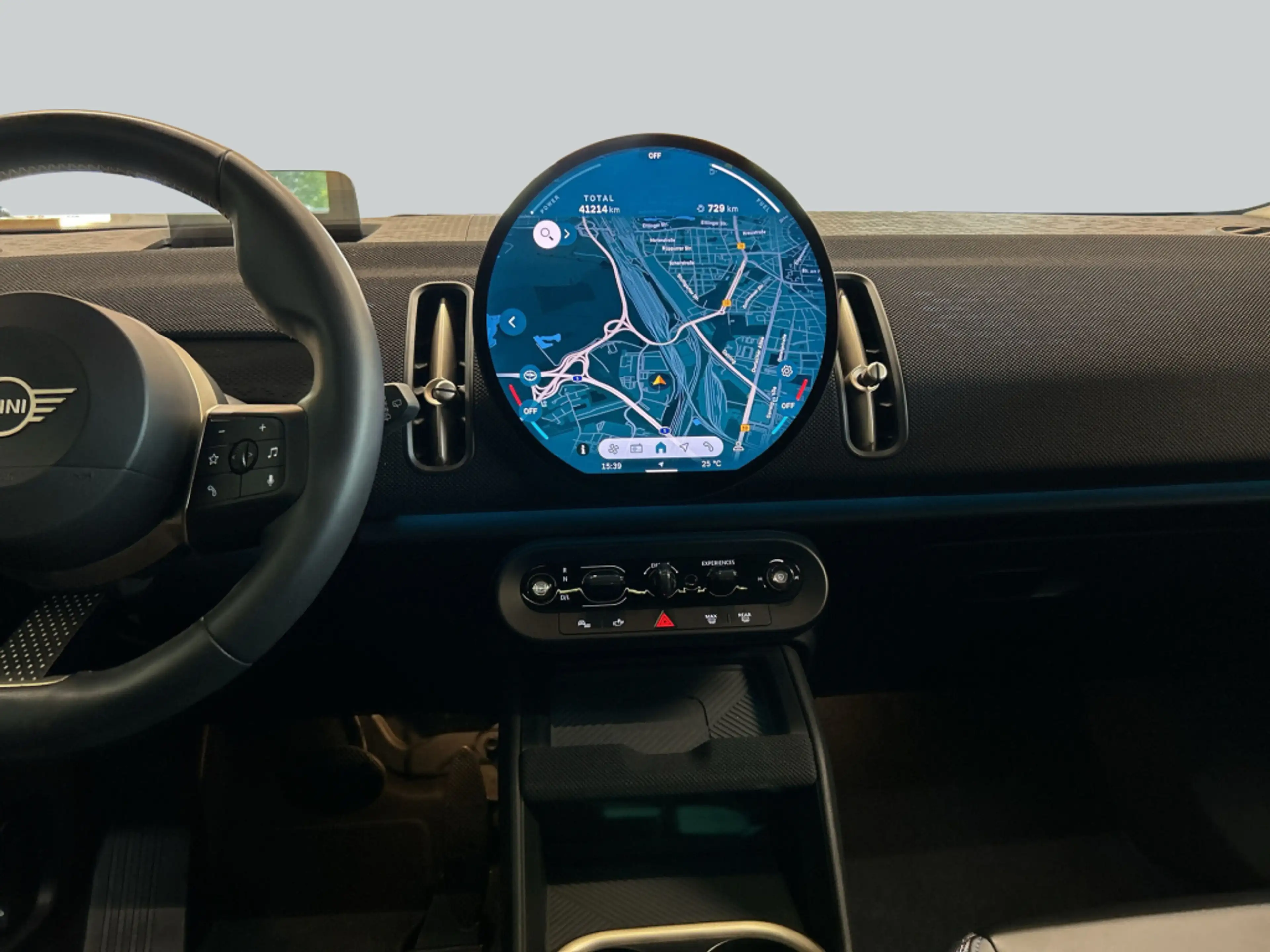 MINI Countryman C Countryman C Essential Trim, Panorama, SHZ, LED — photo 14