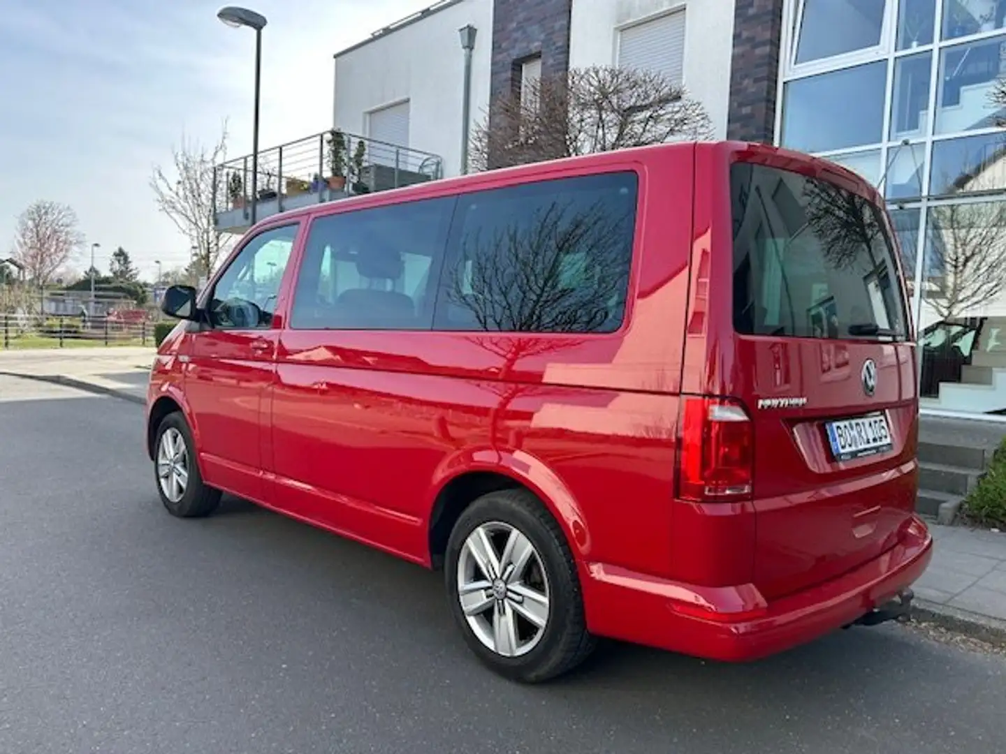 Volkswagen T6 Multivan Kurz+Comfortline Rot - 1