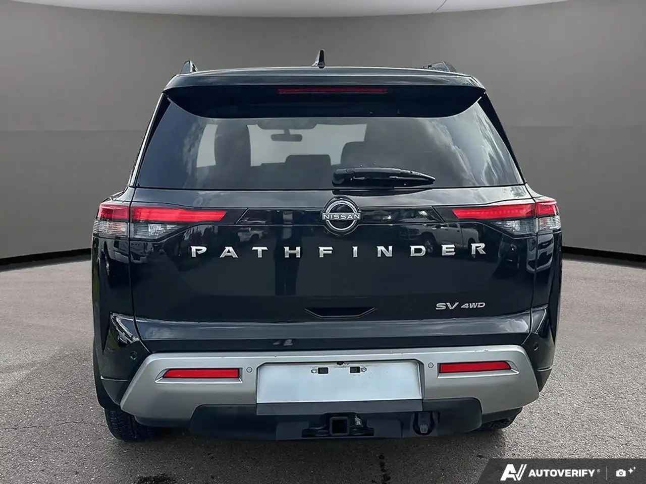 Nissan Pathfinder снимка Nissan Pathfinder