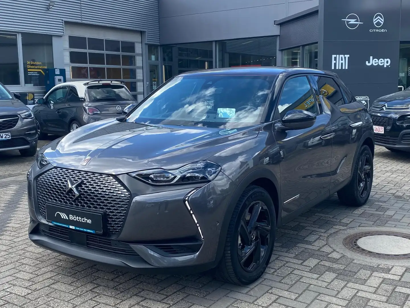 DS Automobiles DS 3 Crossback La Premiere / VOLLAUSSTATTUNG Gris - 2