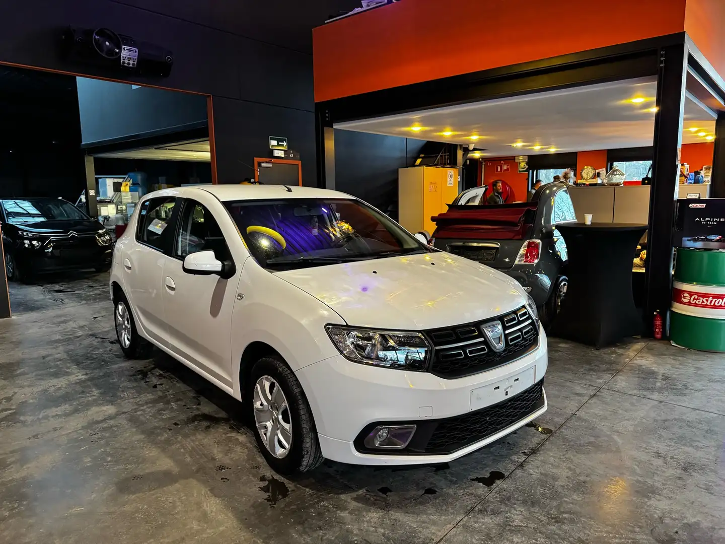 Dacia Sandero 1.0i SCe Ambiance//12 MOIS DE GARANTIE Blanc - 1