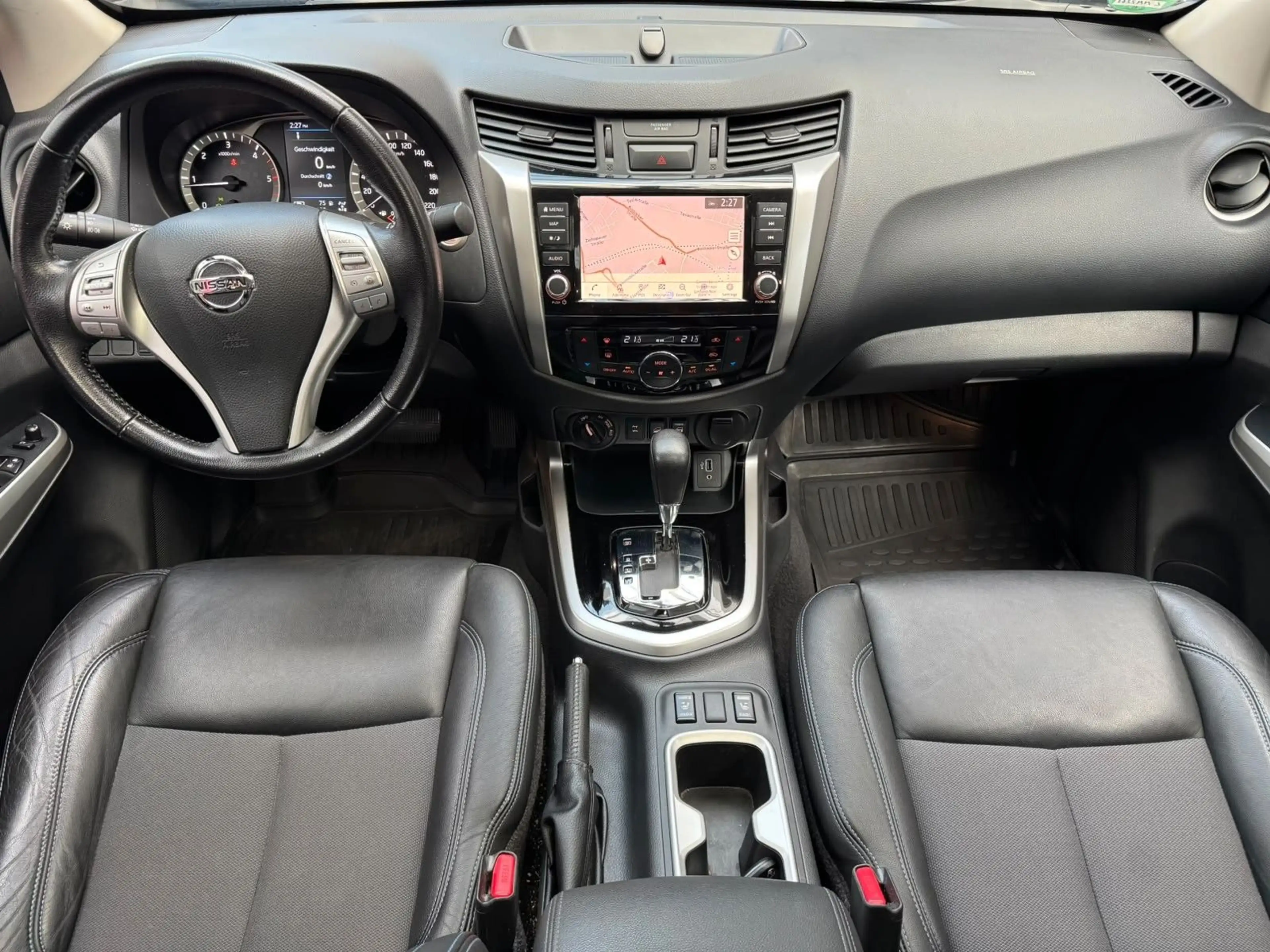 Nissan Navara NP300 N-Guard DoCa 4x4 AHK+360°+LED+DAB — photo 12
