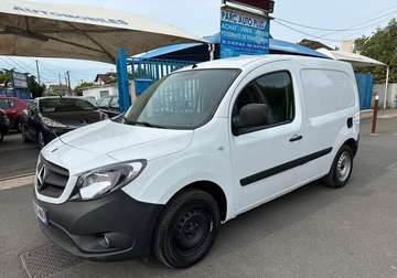 Mercedes 109 CDI 33100kms premuere main