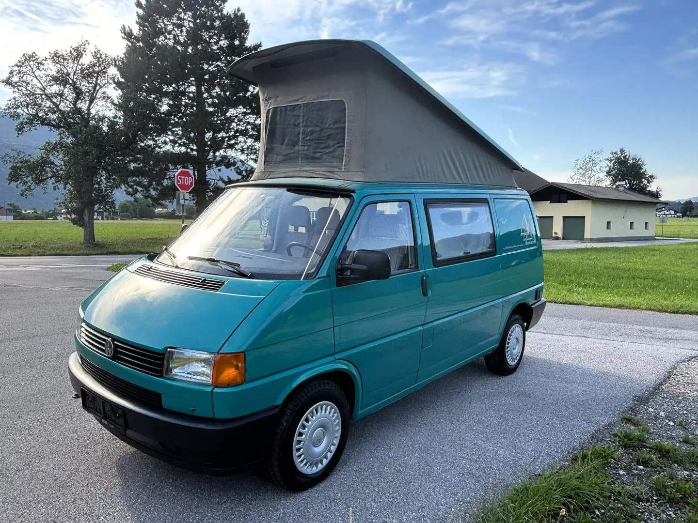 Volkswagen T4 California VW T4 Westfalia California – Original Camper | Baujahr 1995 | 77 PS | Viel Ausstattung | Kult-Camper mit Charme Grün - 1