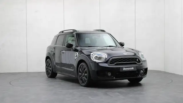 MINI Countryman view 5