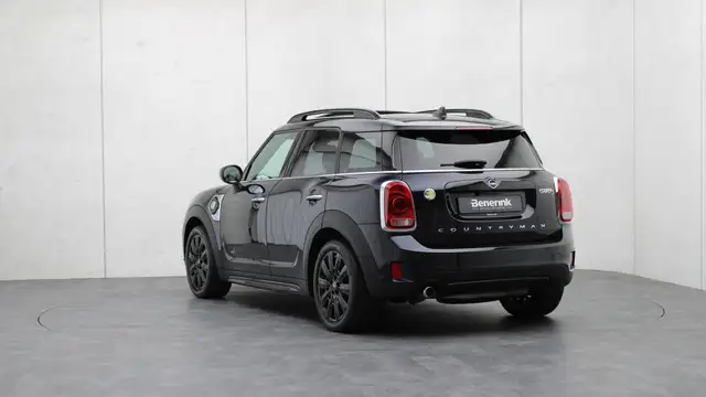 MINI Countryman view 3