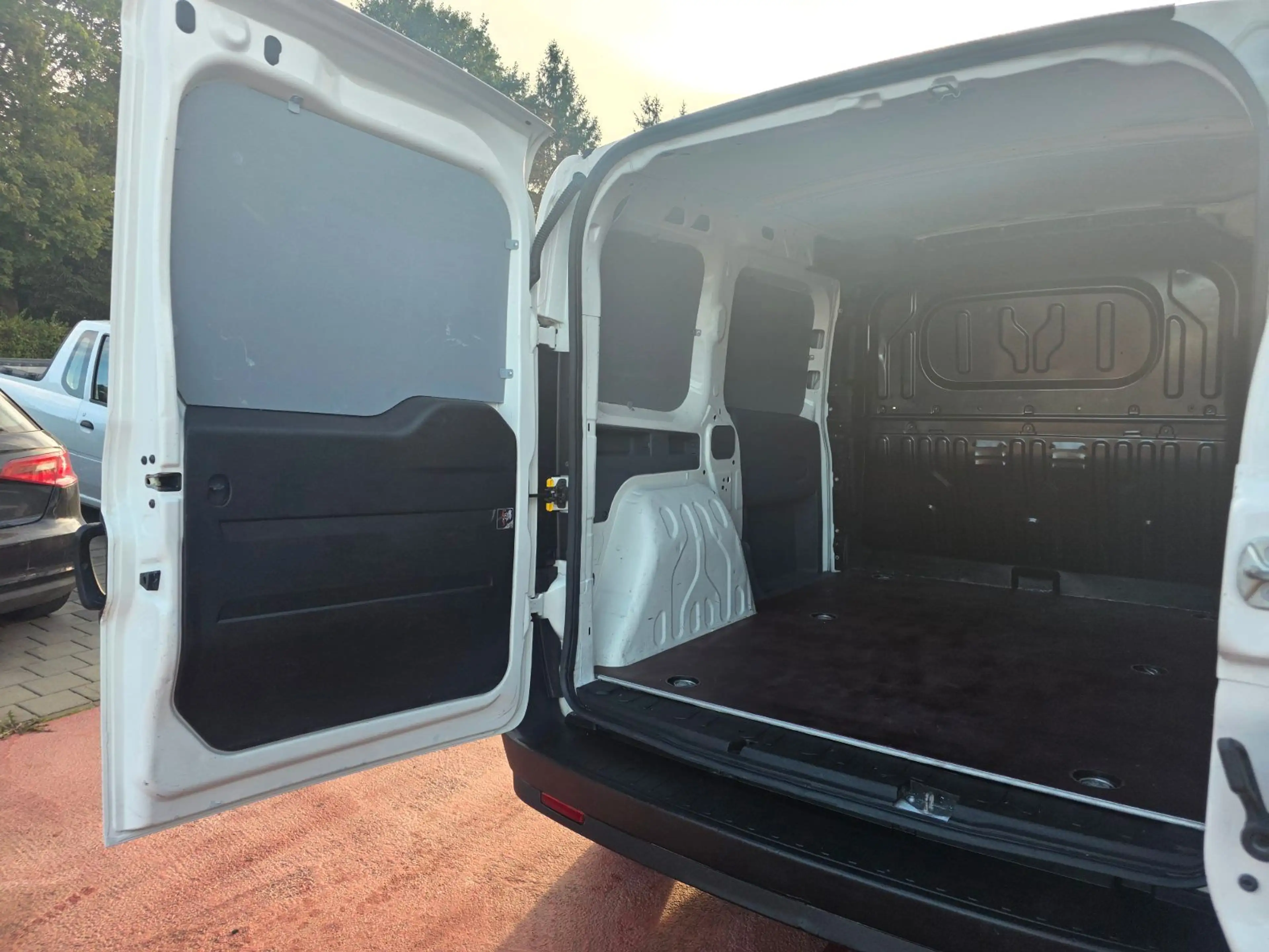 Fiat Doblo Doblò Basis Kasten — photo 13