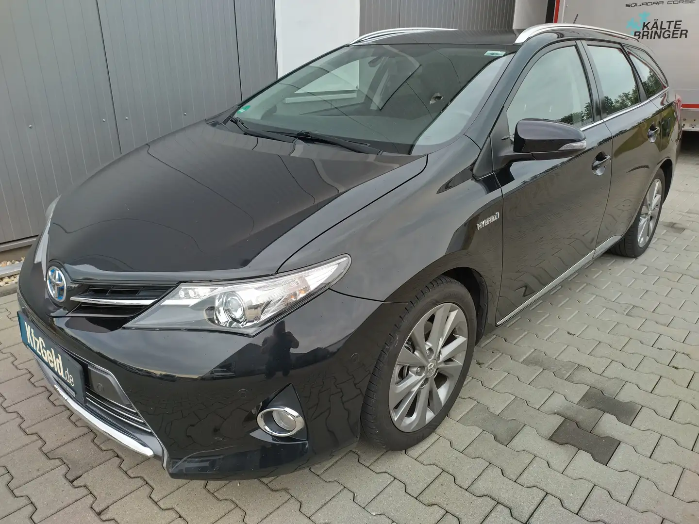 Toyota Auris Hybrid Executive Zwart - 1
