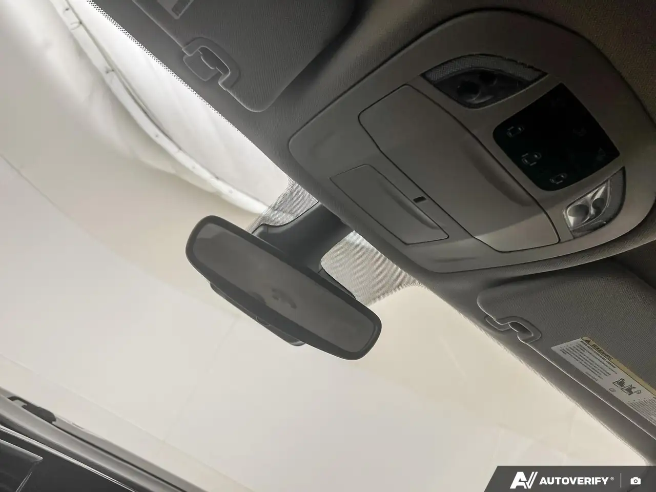 Chrysler Pacifica снимка Chrysler Pacifica