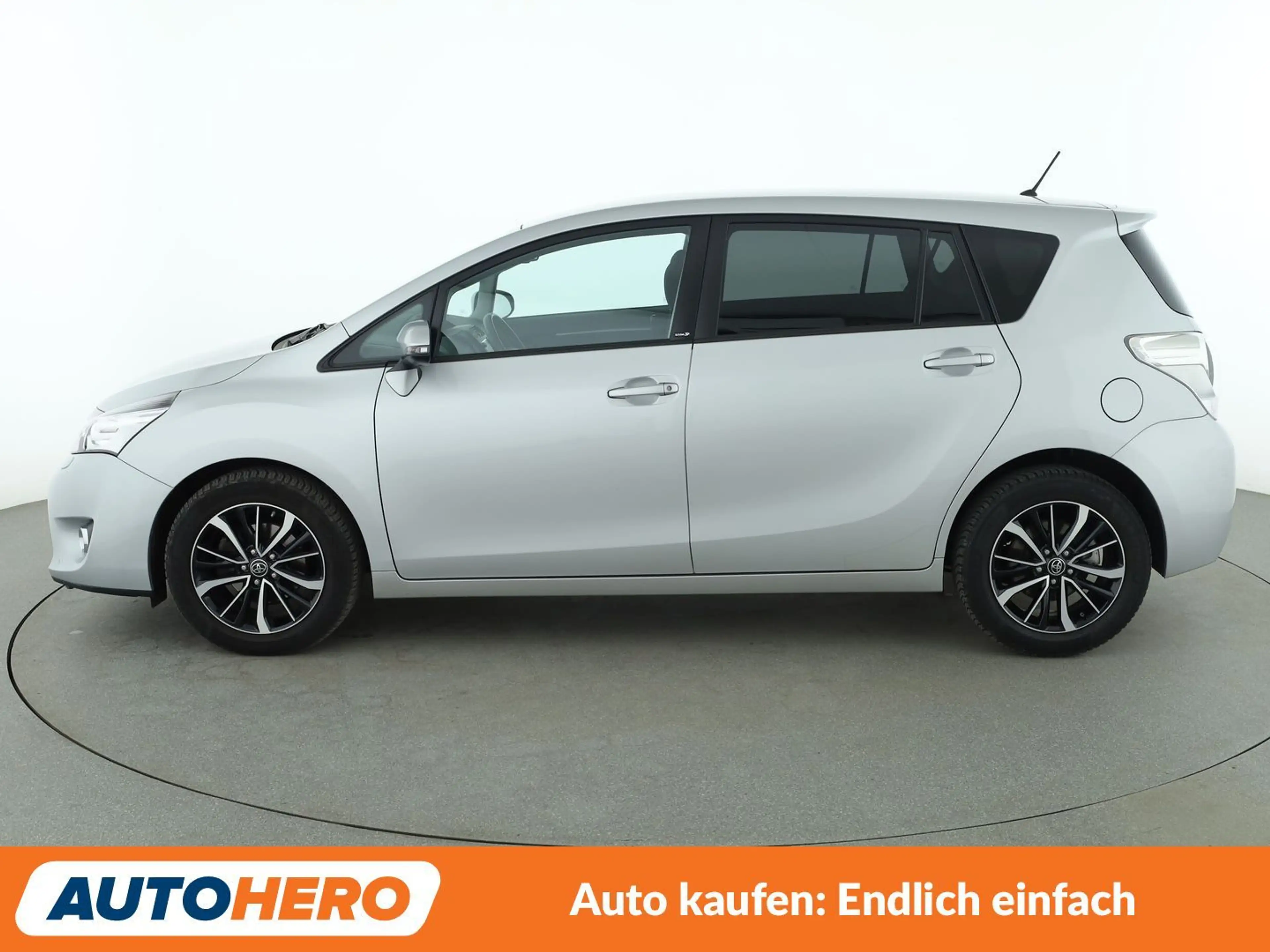 Toyota Verso 1.8 Edition-S+ Aut.*BI-XENON*TEMPO*CAM*SHZ*BT* — photo 3