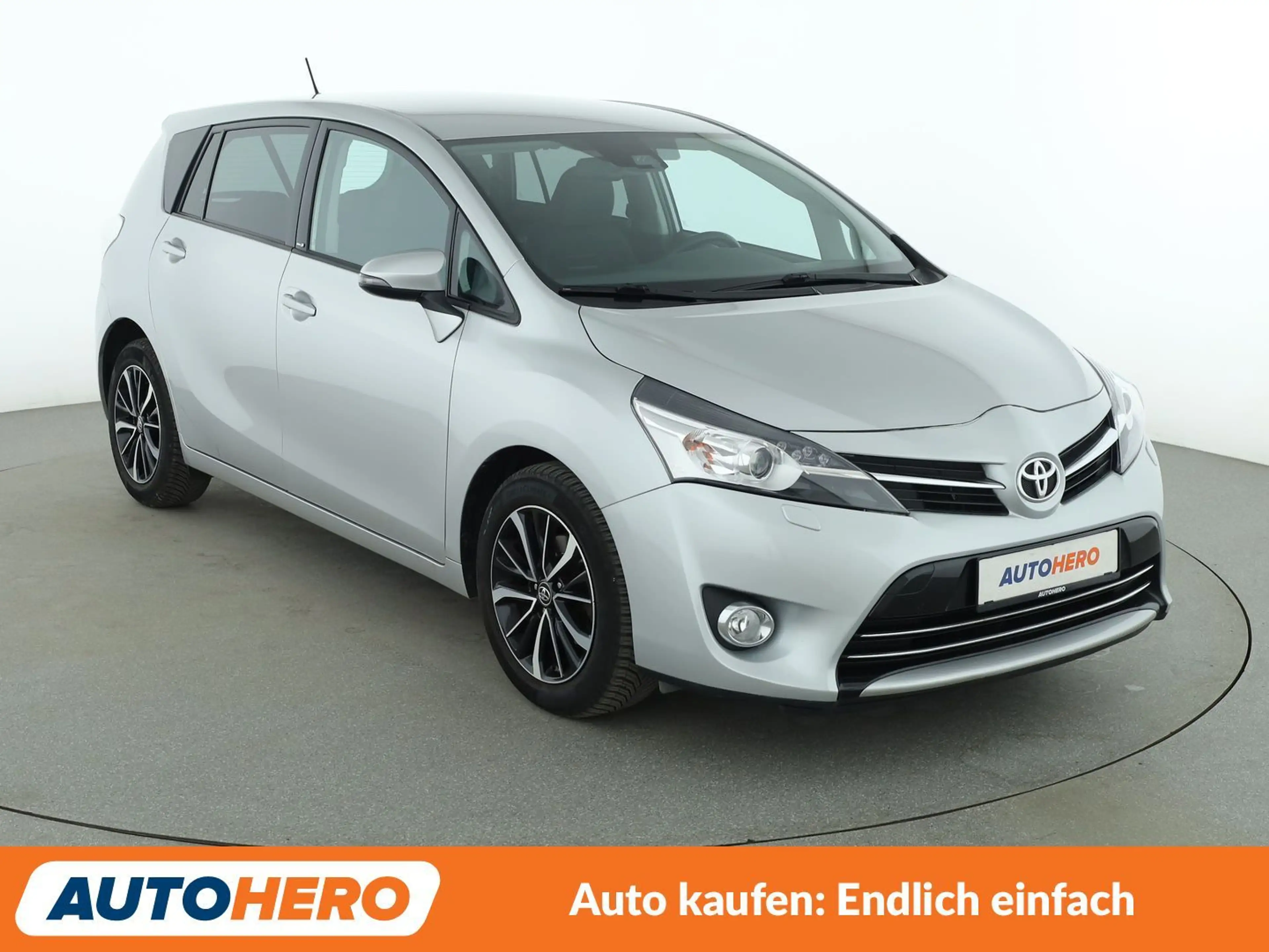 Toyota Verso 1.8 Edition-S+ Aut.*BI-XENON*TEMPO*CAM*SHZ*BT* — photo 8